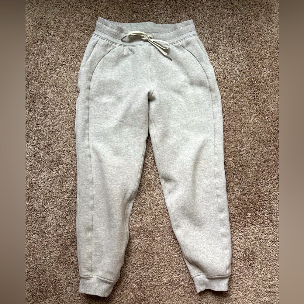 LuluLemon Scuba Joggers